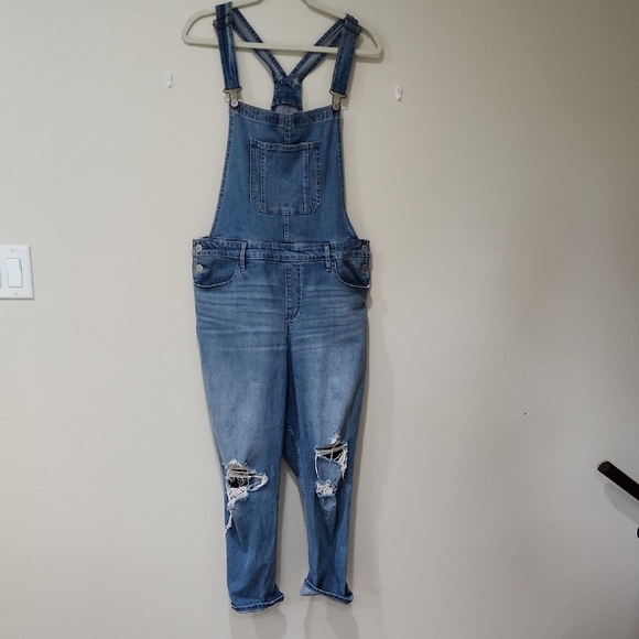 Hollister High Rise Crop Boyfriend Overall Blue Denim Distressed Stretch size XL - Picture 1 of 13